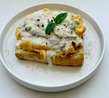 Egg Mushroom Toast