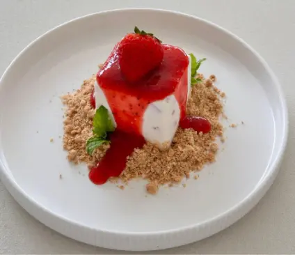 Strawberry cheese cake