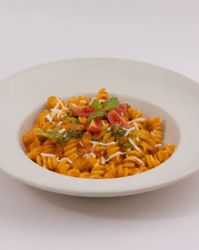 fusilli pasta red 